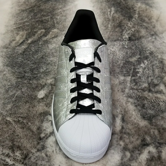 Adidas Men Superstar Metallic Ostrich Leather Shoe - Picture 4 of 7